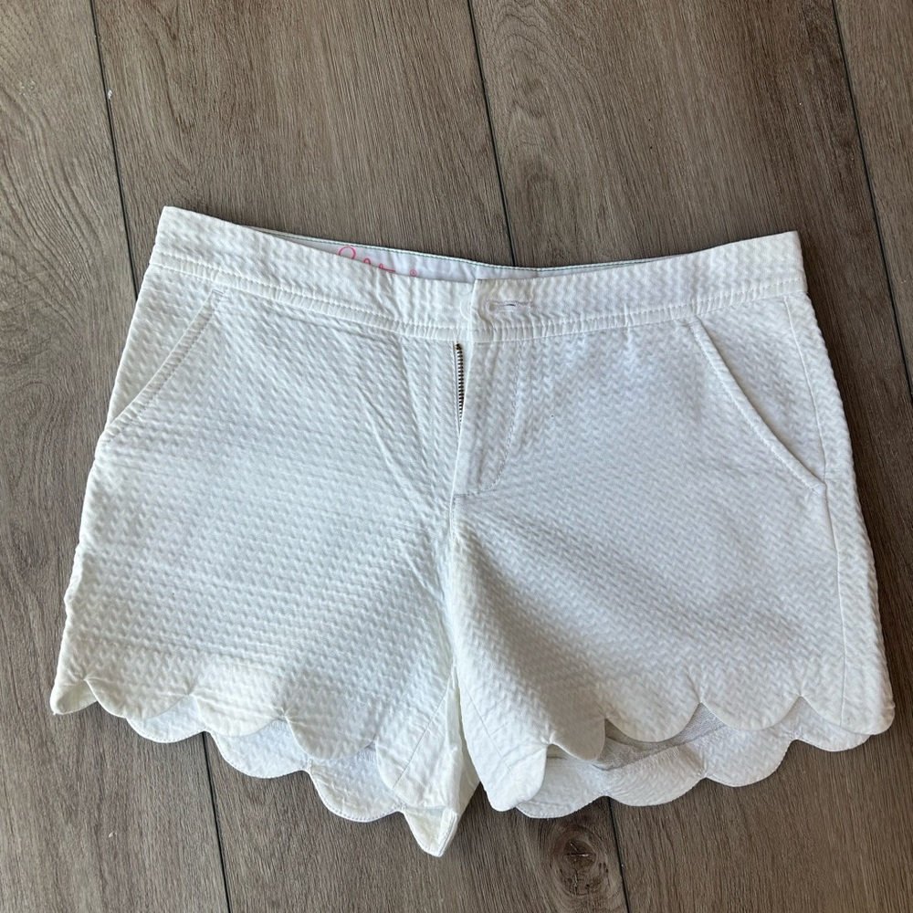 White Scalloped Women's Shorts